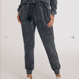 Something Navy Meghan Paperbag Sweatpants Sz XS